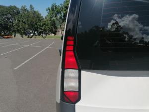 Volkswagen Caddy Kombi 1.6i - Image 8