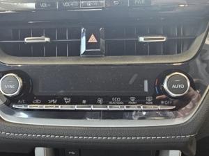 Toyota Corolla Cross 1.8 XR - Image 11