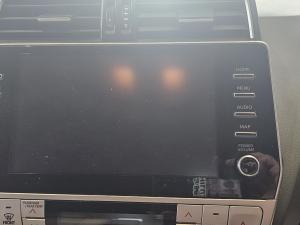 Toyota Prado VX 2.8GD automatic - Image 11