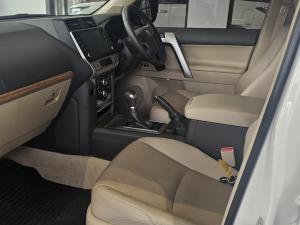 Toyota Prado VX 2.8GD automatic - Image 7
