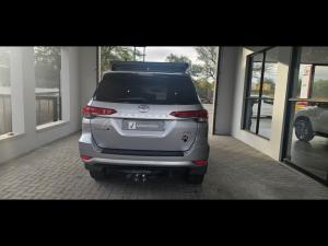 Toyota Fortuner 2.4GD-6 4X4 automatic - Image 5