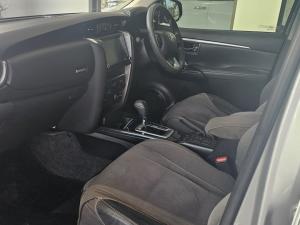 Toyota Fortuner 2.4GD-6 4X4 automatic - Image 7
