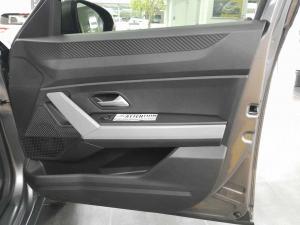 Renault Duster 1.3T Intens EDC - Image 14