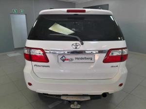 Toyota Fortuner 3.0D-4D 4X4 - Image 4