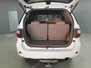 Toyota Fortuner 3.0D-4D 4X4 - Image 5