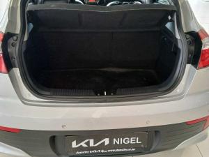 Kia RIO 1.4 TEC 5-Door automatic - Image 5