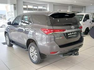 Toyota Fortuner 2.8GD-6 Raised Body automatic - Image 17