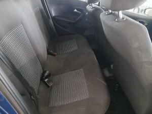 Volkswagen Polo Vivo 1.4 Comfortline - Image 11