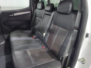 Isuzu D-Max 300 3.0TD double cab LX auto - Image 7