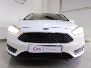 Ford Focus sedan 1.0T Ambiente - Image 2