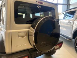Suzuki Jimny 1.5 GLX AllGrip 5-door auto - Image 5
