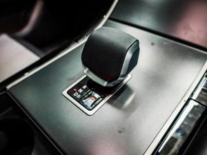 Land Rover Range Rover Velar D200 Dynamic SE - Image 15