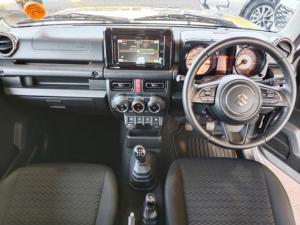 Suzuki Jimny 1.5 GLX AllGrip 3-door manual - Image 6