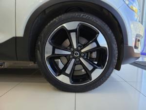 Volvo XC40 T5 AWD Inscription - Image 10