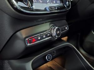 Volvo XC40 T5 AWD Inscription - Image 14
