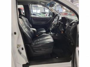 Isuzu D-Max 250 Extended cab X-Rider auto - Image 7