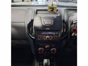 Isuzu D-Max 250 Extended cab X-Rider auto - Image 8