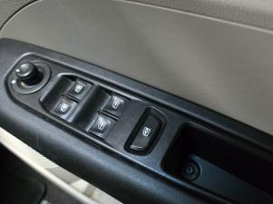 Renault Triber 1.0 Zen manual - Image 9