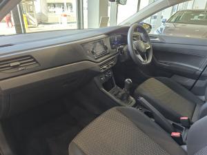 Volkswagen Polo hatch 1.0TSI - Image 10