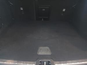 Volvo XC60 B5 AWD Plus Dark - Image 13