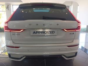 Volvo XC60 B5 AWD Plus Dark - Image 5