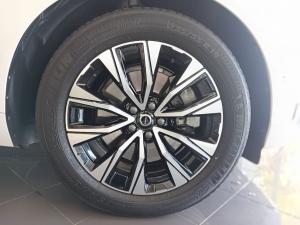 Volvo XC60 B5 AWD Plus Dark - Image 6