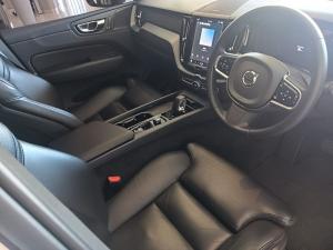 Volvo XC60 B5 AWD Plus Dark - Image 7