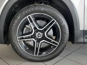 Mercedes-Benz GLB GLB220d 4Matic Progressive - Image 3