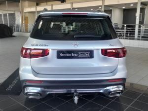 Mercedes-Benz GLB GLB220d 4Matic Progressive - Image 6