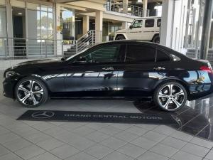 Mercedes-Benz C-Class C220d Avantgarde - Image 4