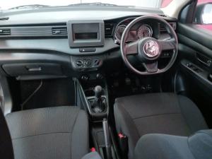 Suzuki Ertiga 1.5 GA - Image 8