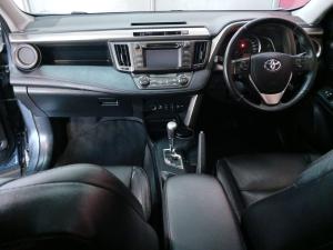 Toyota RAV4 2.5 AWD VX - Image 8