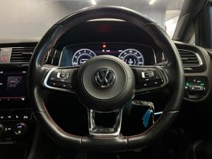 Volkswagen Golf GTI - Image 15