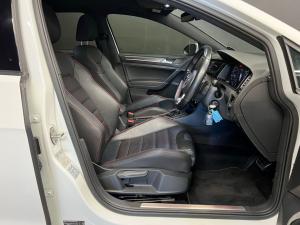 Volkswagen Golf GTI - Image 8