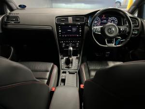 Volkswagen Golf GTI - Image 9