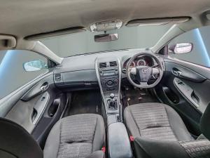 Toyota Corolla 1.3 Professional - Image 10