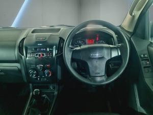 Isuzu D-Max 250 double cab Hi-Ride - Image 13