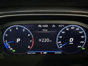 Volkswagen T-Roc 2.0TSI 140kW 4Motion R-Line - Image 11