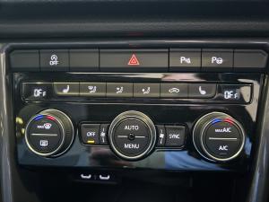 Volkswagen T-Roc 2.0TSI 140kW 4Motion R-Line - Image 12