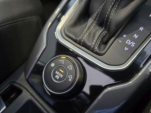 Volkswagen T-Roc 2.0TSI 140kW 4Motion R-Line - Image 13