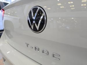 Volkswagen T-Roc 2.0TSI 140kW 4Motion R-Line - Image 4