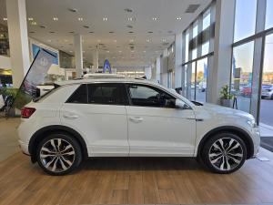 Volkswagen T-Roc 2.0TSI 140kW 4Motion R-Line - Image 5