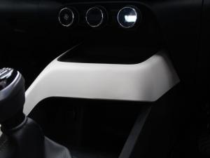 Nissan Magnite 1.0 Turbo Visia manual - Image 14