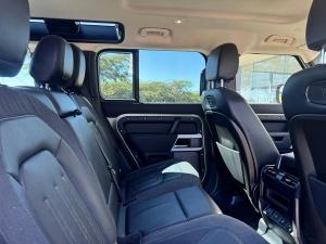 Land Rover Defender 110 D240 S - Image 8