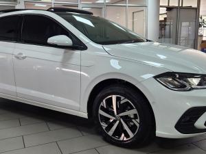 Volkswagen Polo hatch 1.0TSI Life auto - Image 4