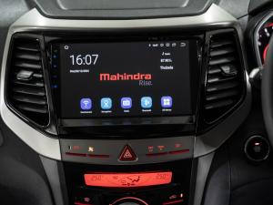 Mahindra XUV300 1.2T W8 - Image 19