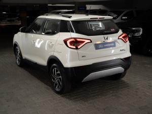 Mahindra XUV300 1.2T W8 - Image 3