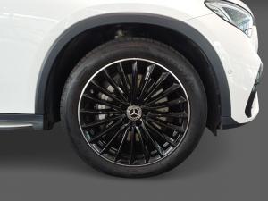 Mercedes-Benz GLC GLC300d 4Matic Avantgarde - Image 15