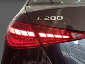 Mercedes-Benz C-Class C200 Avantgarde - Image 19