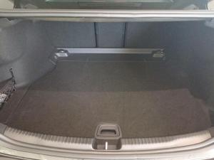 Mercedes-Benz C-Class C200 Avantgarde - Image 9